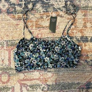 NWT Wild Fable Crop Top